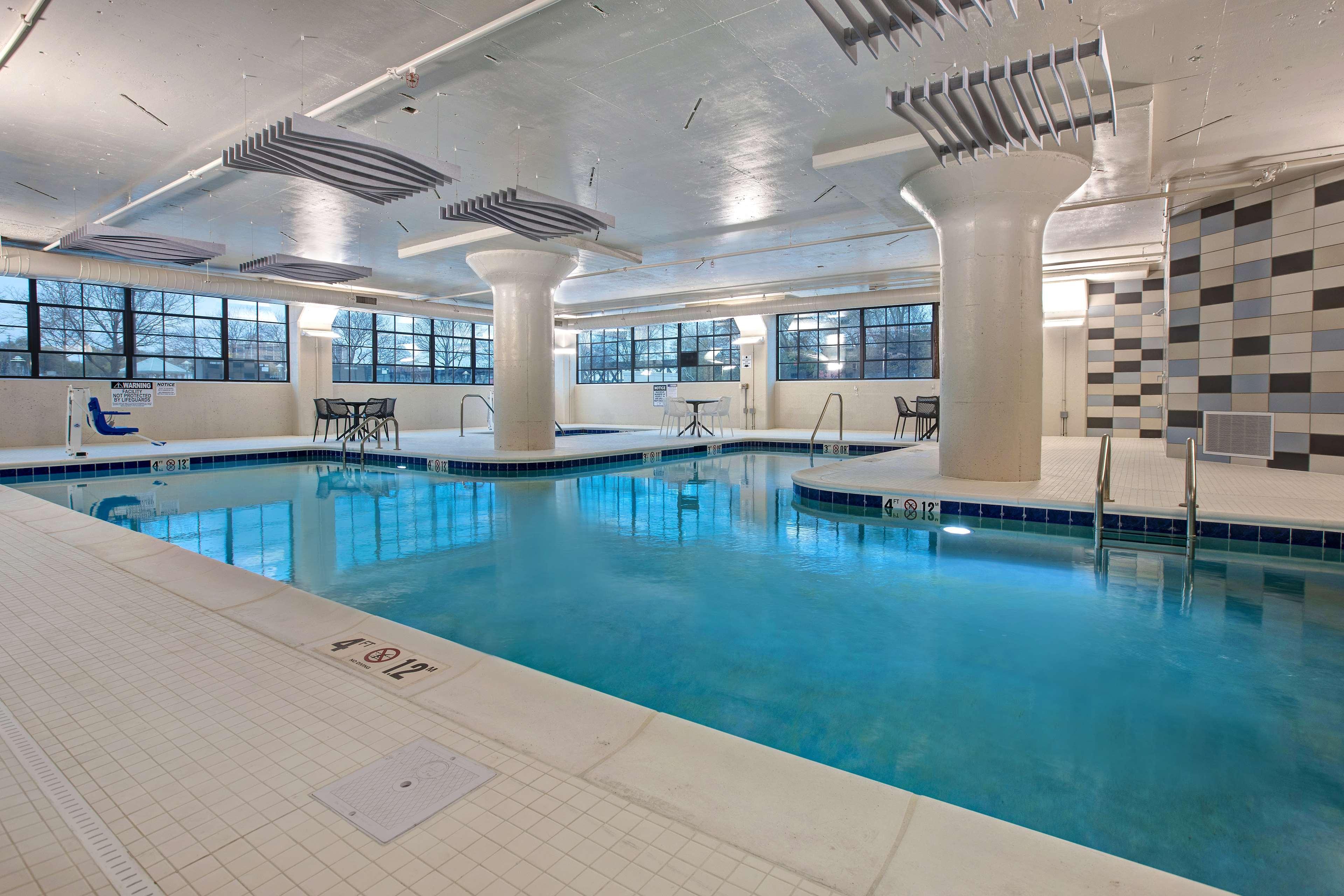 Embassy Suites By Hilton Rockford Riverfront Dış mekan fotoğraf