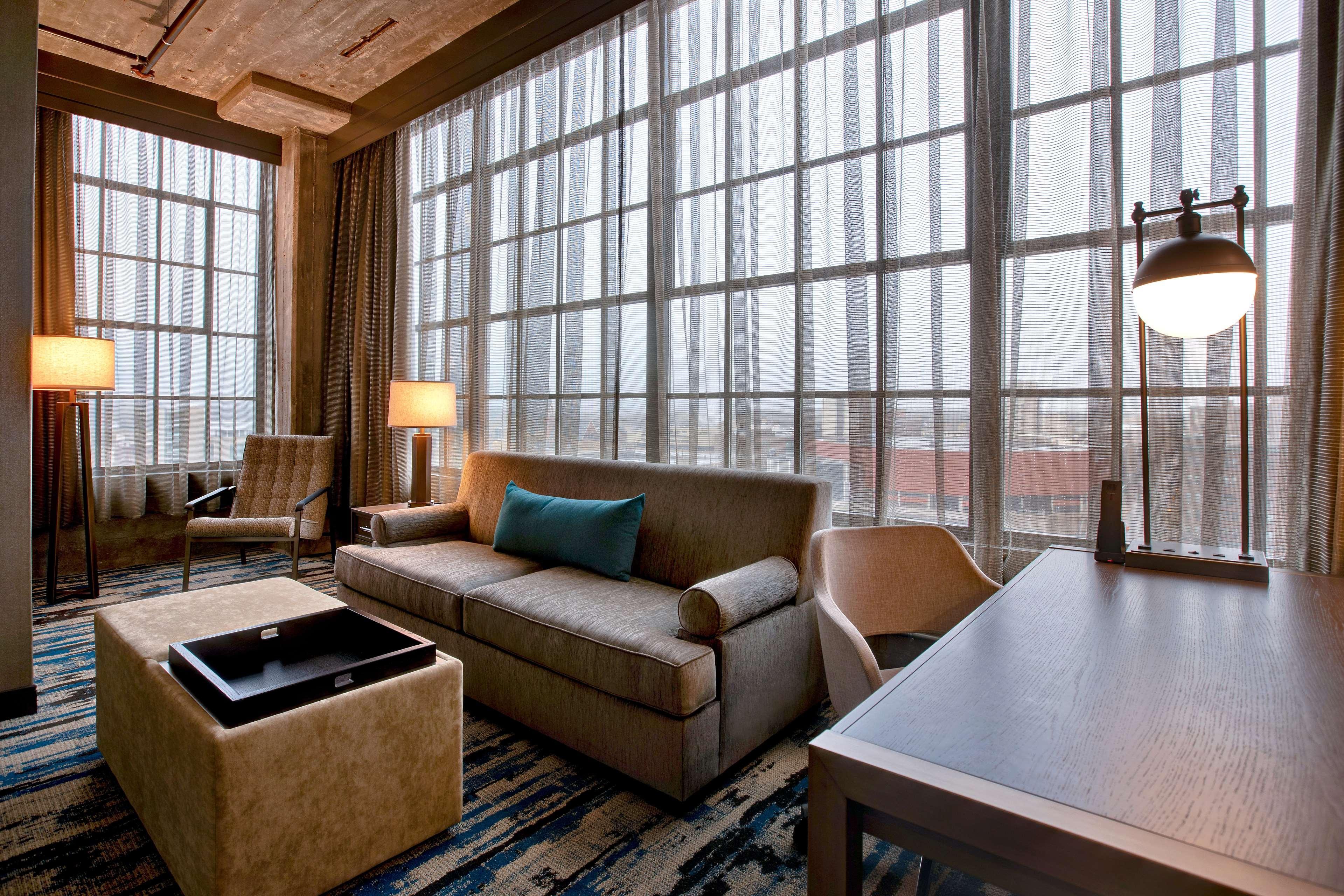 Embassy Suites By Hilton Rockford Riverfront Dış mekan fotoğraf