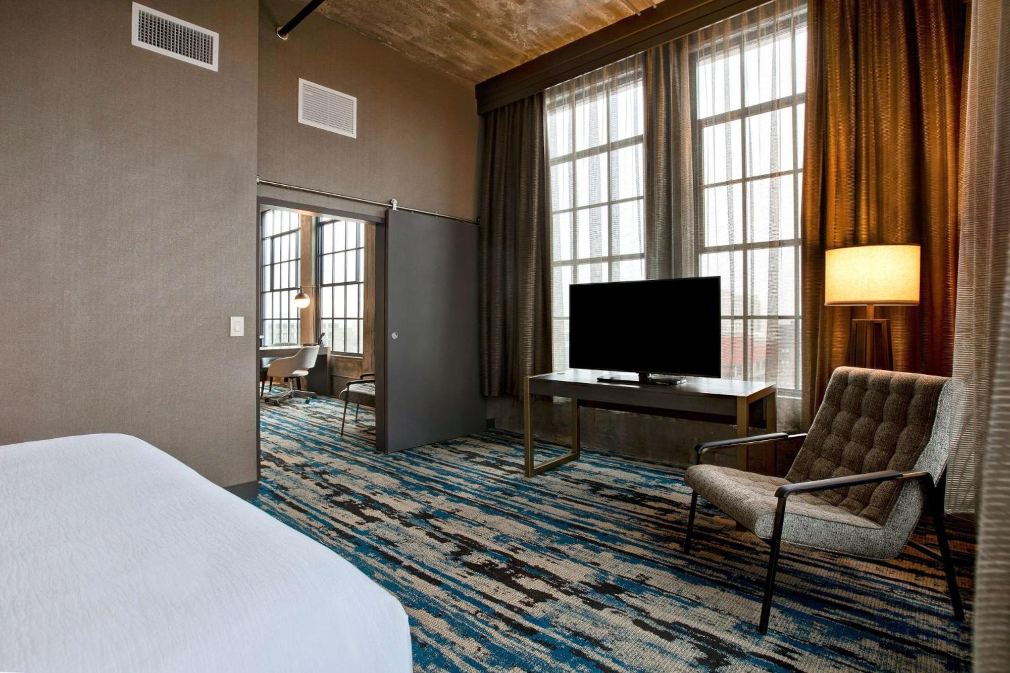 Embassy Suites By Hilton Rockford Riverfront Dış mekan fotoğraf