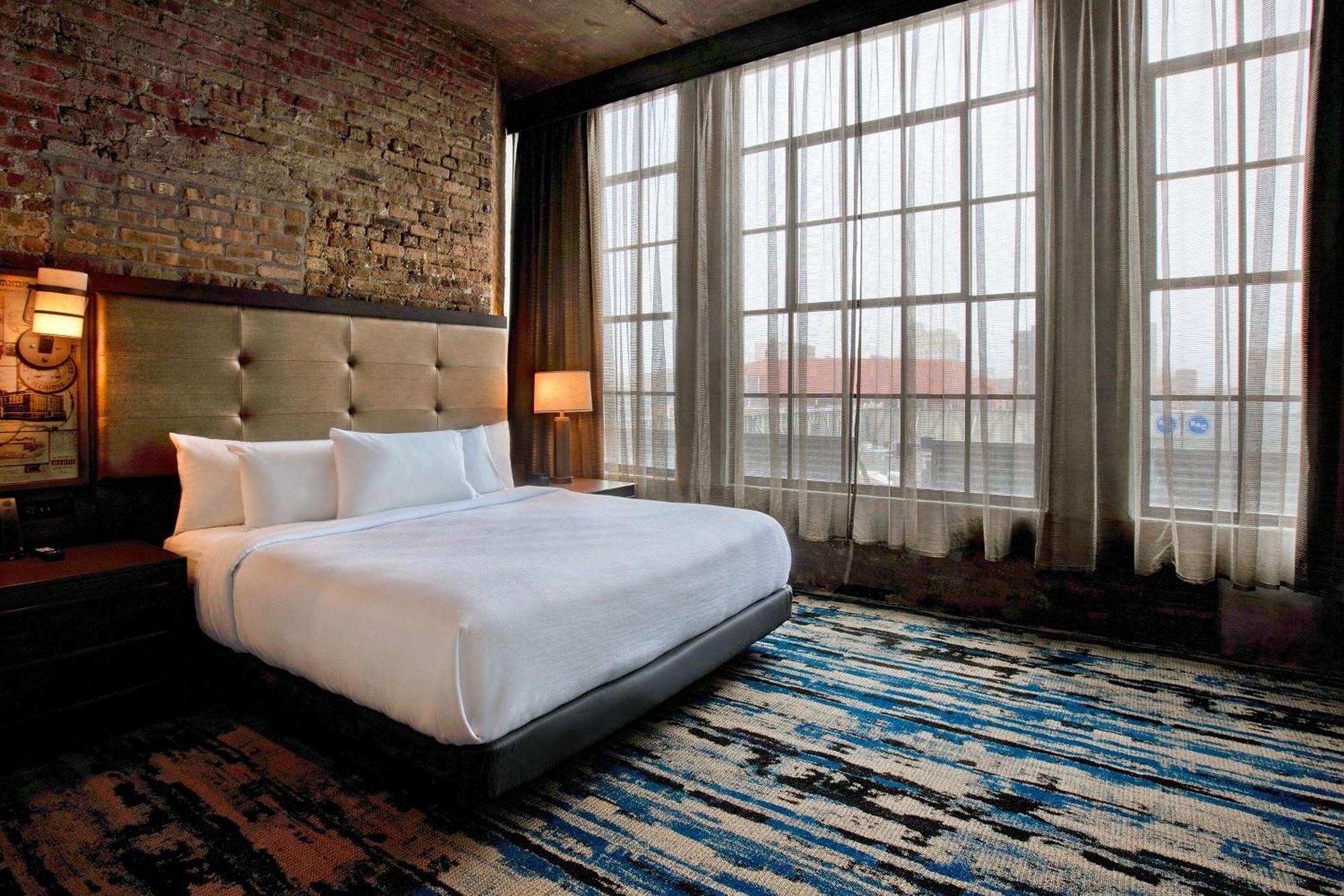 Embassy Suites By Hilton Rockford Riverfront Dış mekan fotoğraf